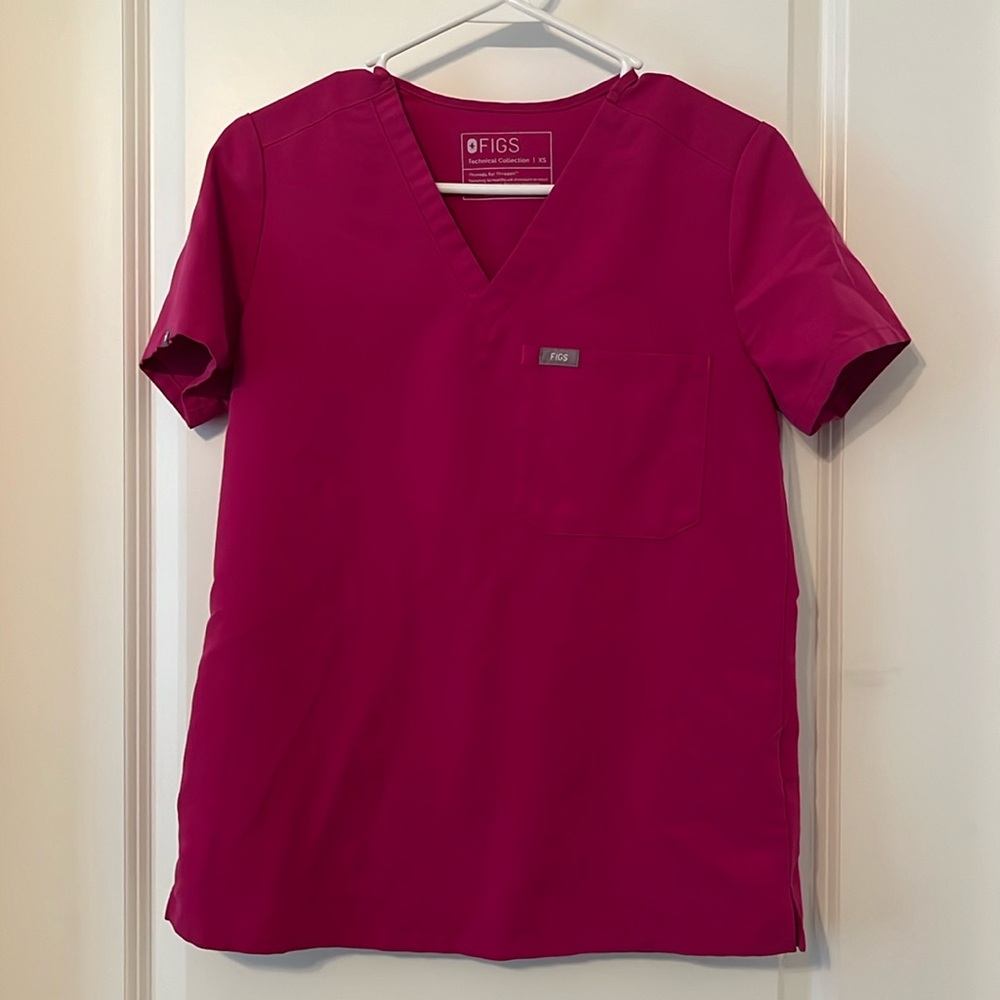 Figs Catarina scrub top